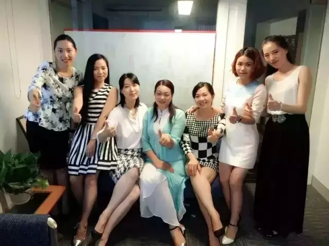 修齊禮儀淑女禮儀課堂第一期“魅力形象打造”華麗結(jié)束啦！